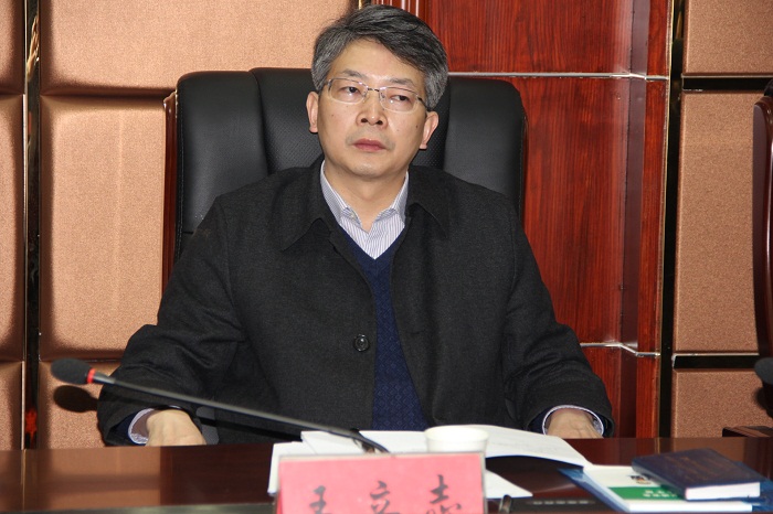 省法院政治部人事处处长王立志参加调研.JPG